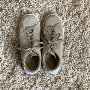 Olive green/grey Nike sneakers